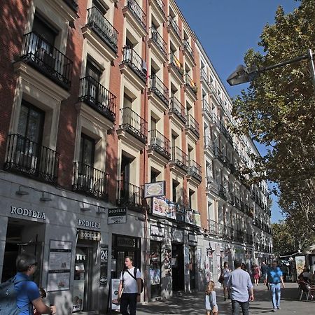 Atocha Hub Apartment Madrid Bagian luar foto